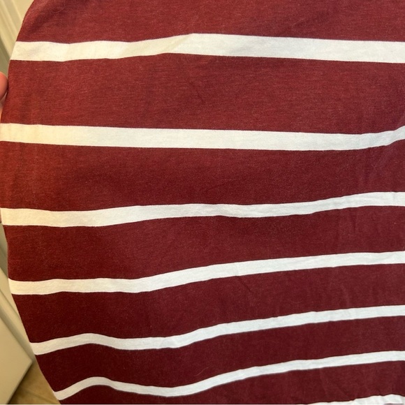 GUESS Doheny Stripe Crew T Shirt Size Large Tibetan Red Logo Tee Men’s - Picture 6 of 6